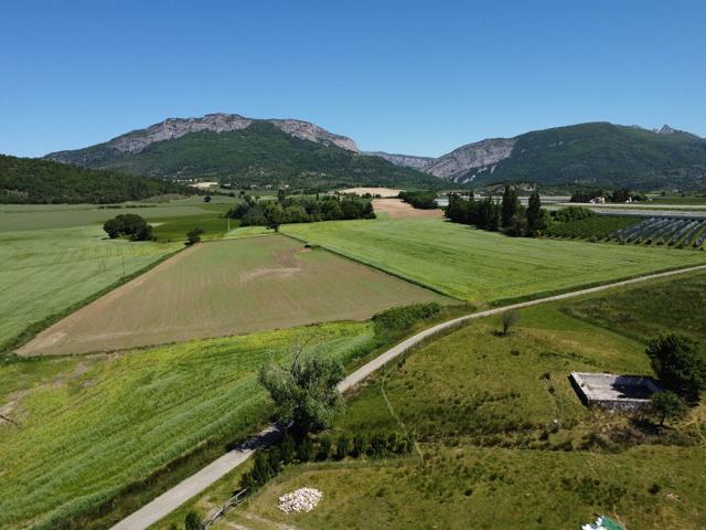 Maison EN PIERRE secteur SISTERON de 266 m2 Bâtisse en pierr. 266m² Salignac