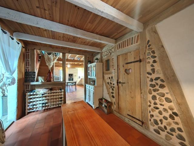 Maison individuelle en Pierre située à Le Brouilh Monbert