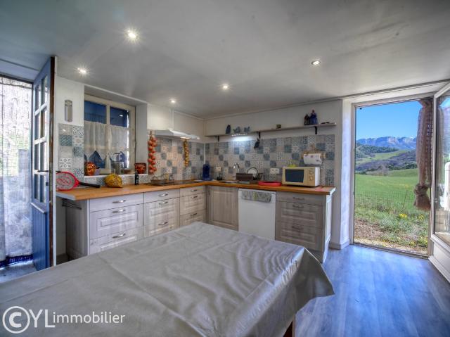 Maison en pierre vue dominante 132m² Saint Andéol