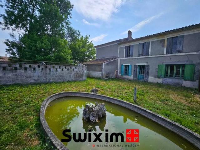 Maison en pierre 140m² à rénover entièrement Saint Estèphe
