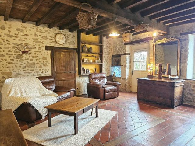 Maison en pierre 167m² Sainte Thérence