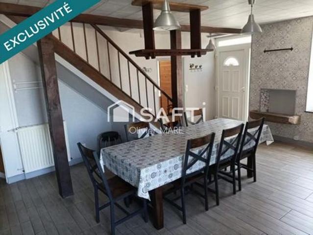 Maison en pierre, 108 m², 3 chs, cour/terrasse, La Forêt Auvray