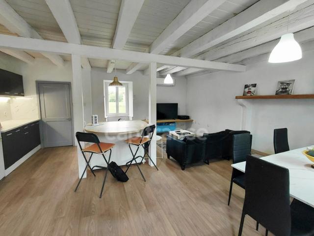 Maison en pierre 115m2 4 pièces ADRIERS 86
