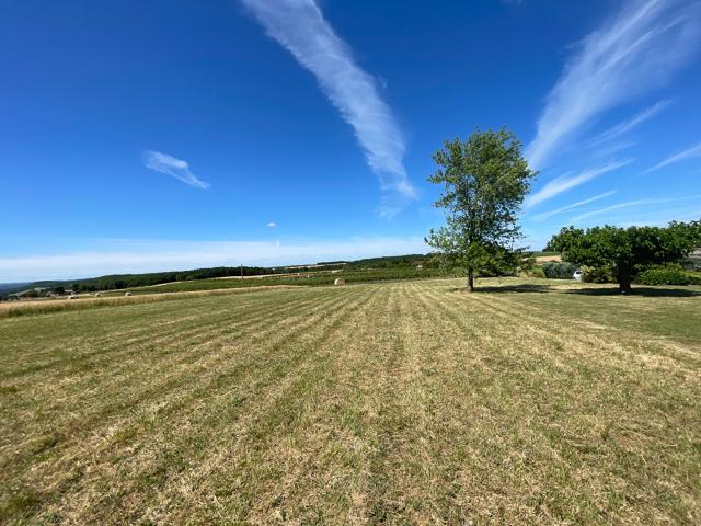 Maison en pierre 124m2 pleine de charme Massoulès Environnement exceptionnel