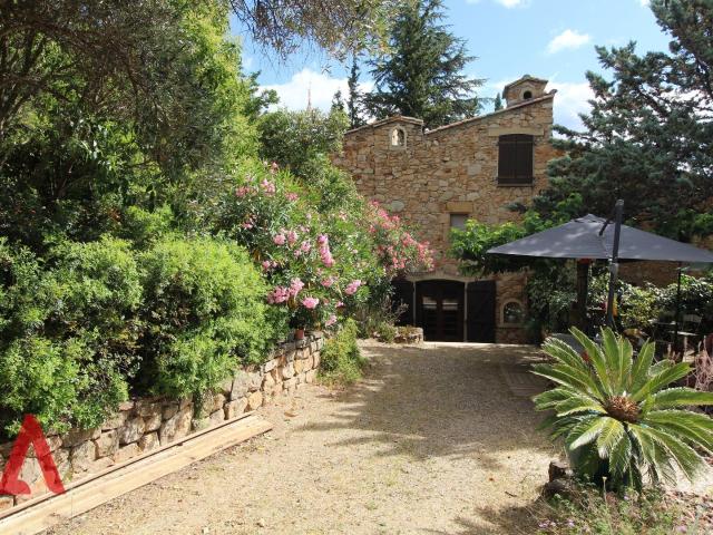 Maison en pierre 218m² Gabian