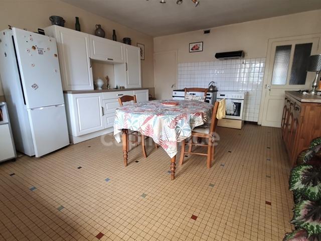 Maison en pierre 4 pièces de 120m² DAMPIERRE LES CONFLANS 70