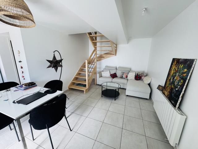 Maison en pierre 79.60 m2 LA COUYERE