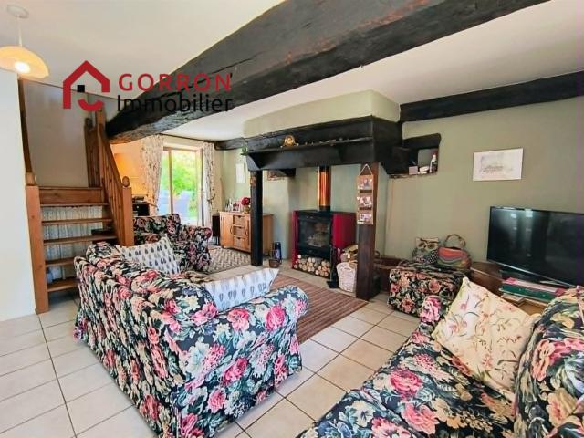 Maison en pierres 82m² Fougerolles du Plessis