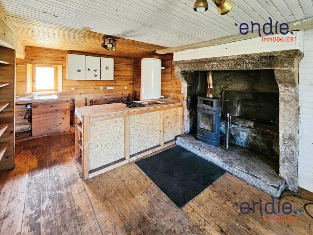 Maison en pierres 130 m² 6773 m² terrain