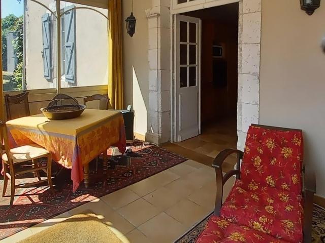 Maison en pierres 147 m2 avec dépendances