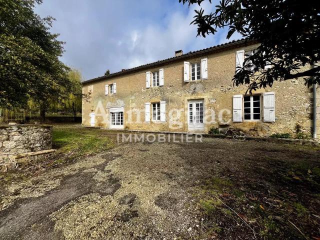 Maison en pierres 260m² Condom