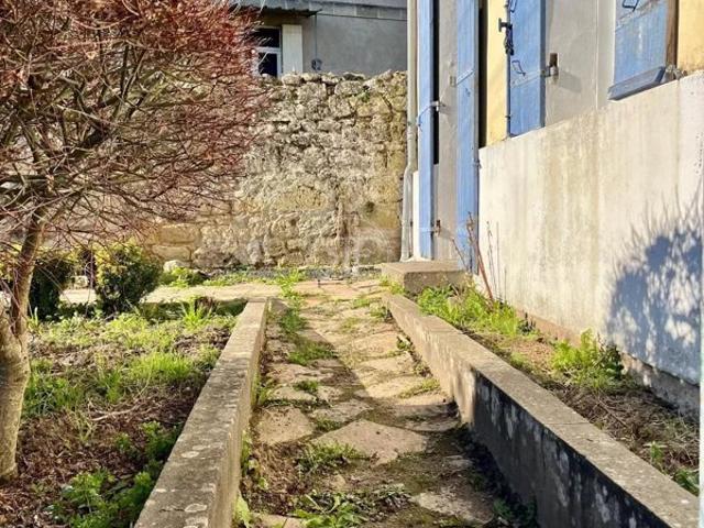 Maison en pierres T4 Jardin et Garage