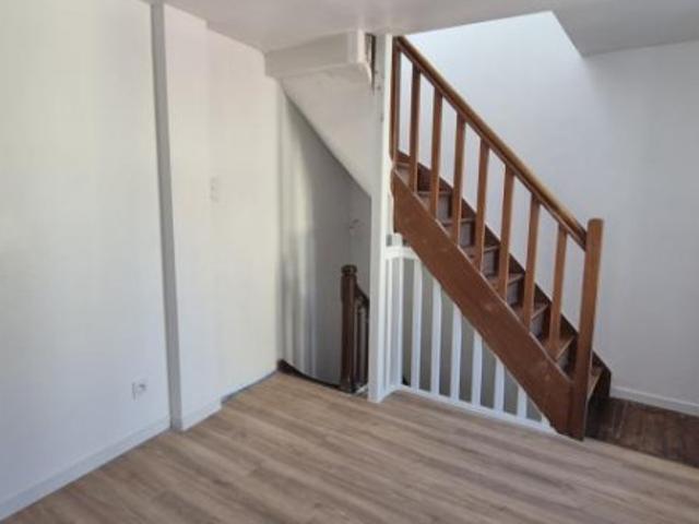 Maison en pierres à Saint Aubin Du Cormier à louer Locagestion, expert en gestion locative