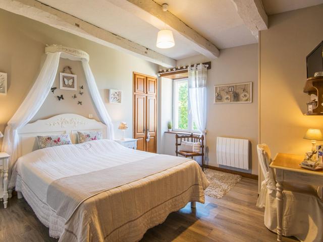 Maison en pierres au charme intemporel 278m² Sauveterre de Rouergue