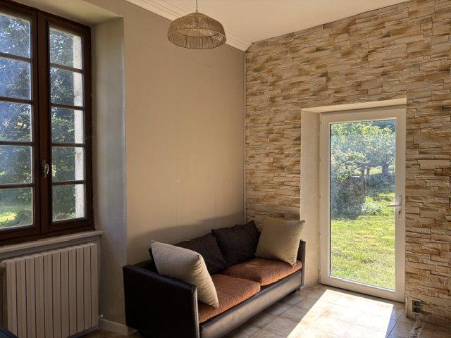 Maison en pierres avec dépendance sur 5 500 M2 de terrain 177m² Réquista