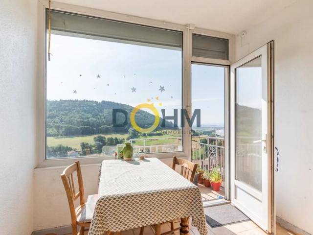 CHARMANTE MAISON AVEC VUE DEGAGEE ET JARDIN PLEIN SUD