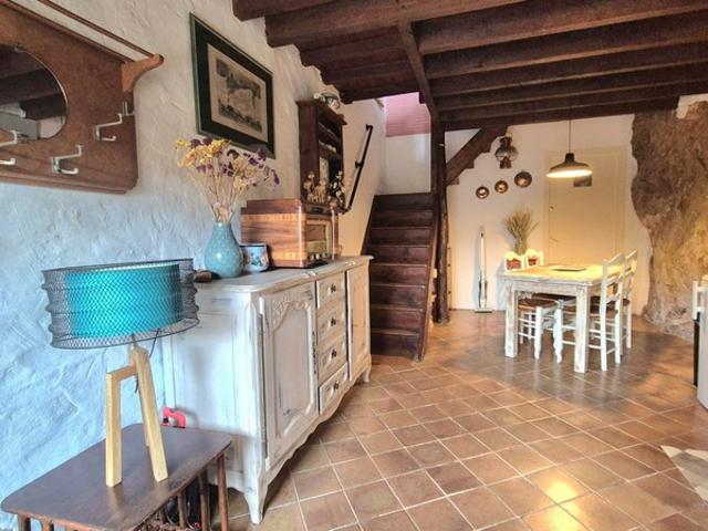 Maison en pierres avec terrasse RIA SIRACH 66