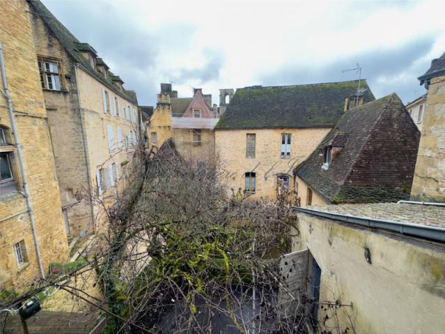 MAISON EN PIERRES CENTRE SARLAT