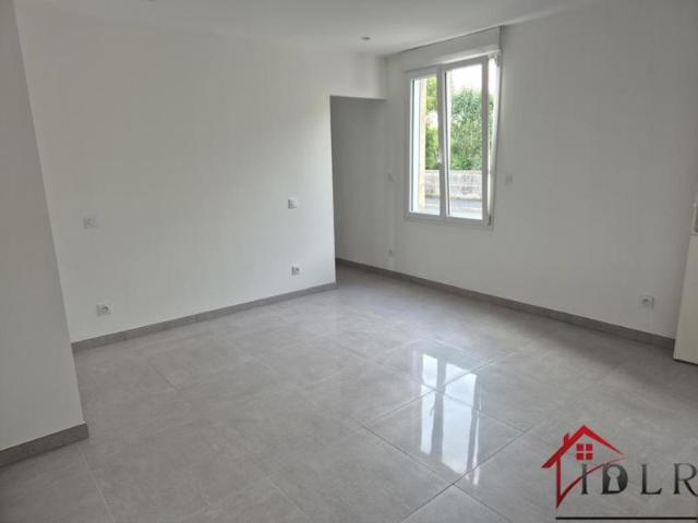Maison en pierres de 182m2 avec 4 chambres + jardin