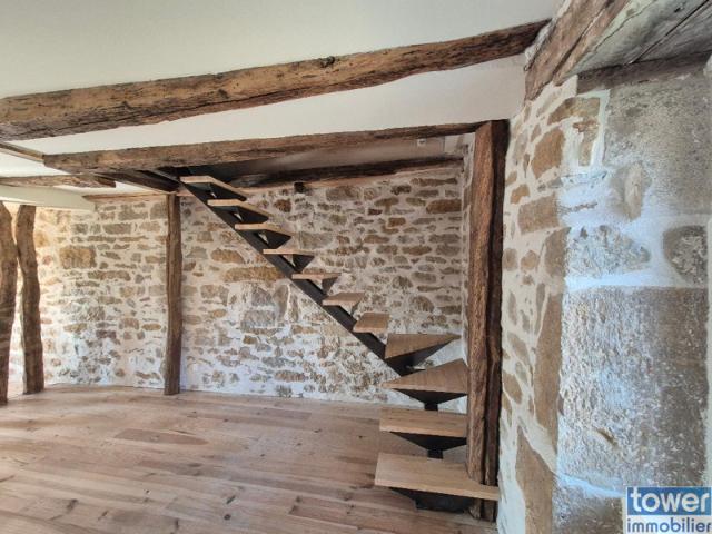 Maison en pierres de charme à Causse et Diège