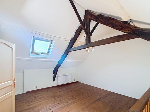 EXCLUSIVITE CURCY Maison en pierres