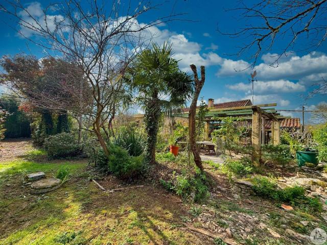 Maison en pierres plain pied 130m² Sauveterre la Lémance