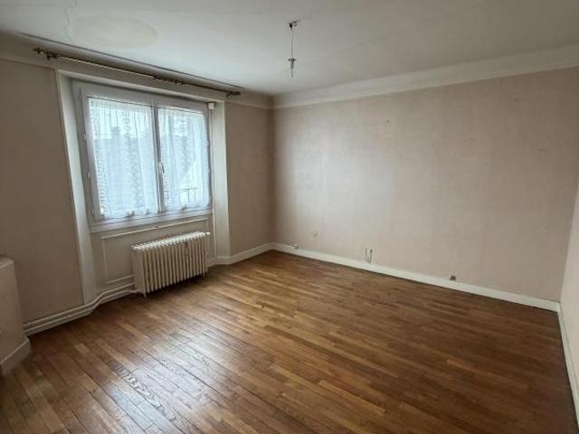 Maison en plein coeur de LOURY