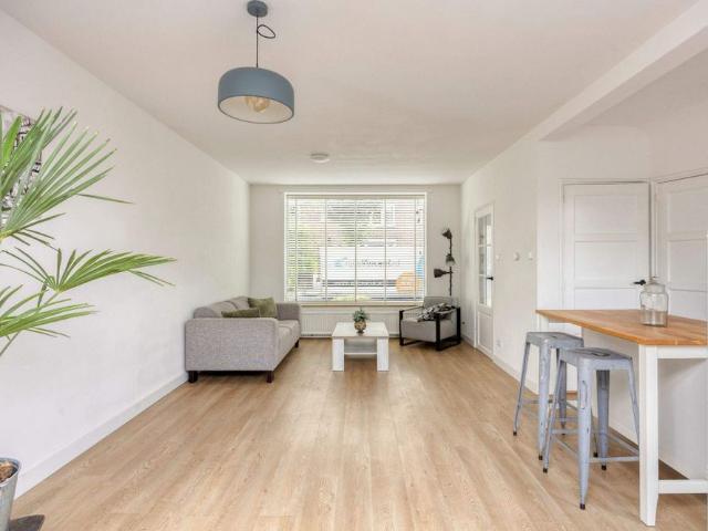 Maison en rangée Kastanjelaan, Leiderdorp À louer