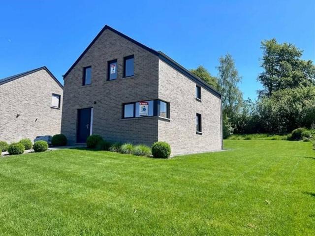 Maison en Vente à Tenneville