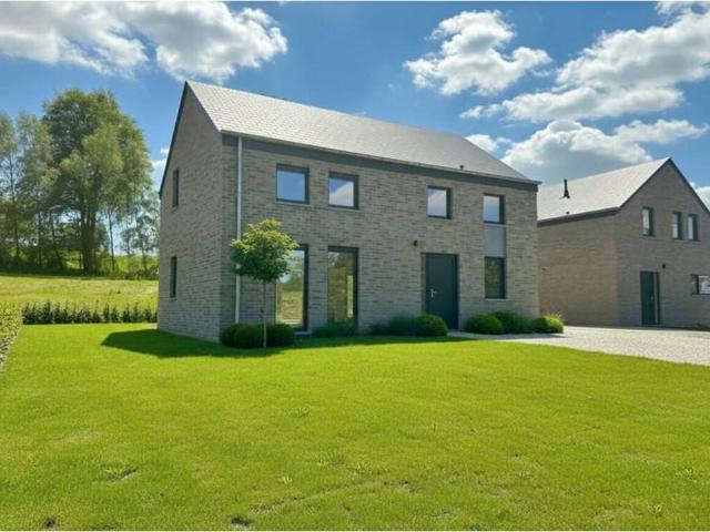 Maison en Vente à Tenneville