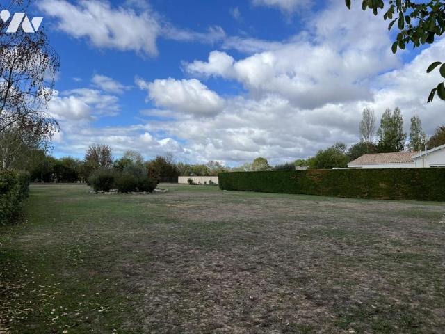 Maison à louer à Triaize, Pays de la Loire, 280200€
