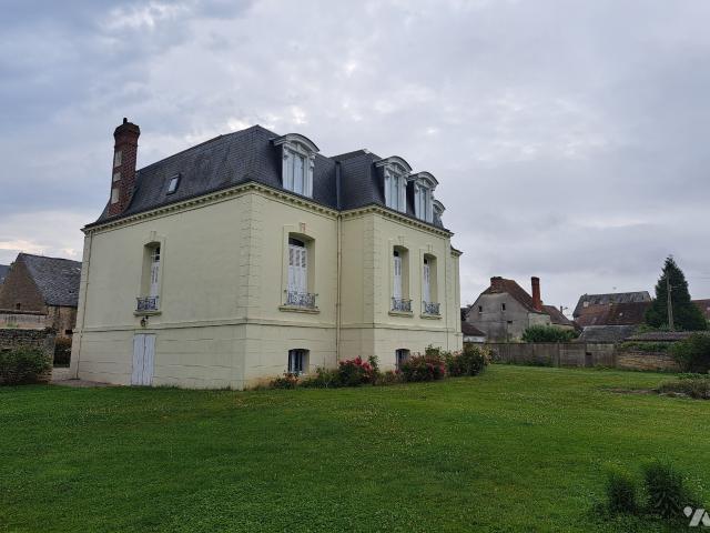 Maison en vente à Trun, Normandie, 280900€