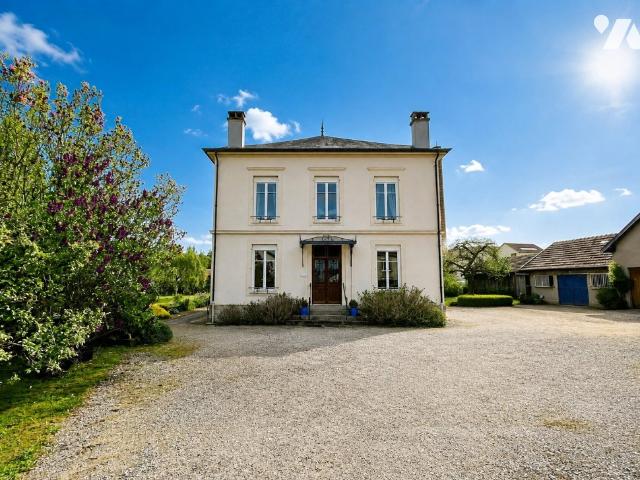 Maison en vente à Uxegney, Grand Est, 350000€