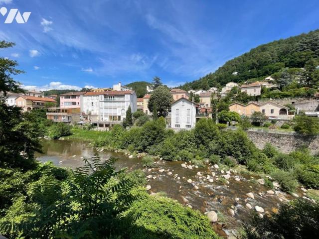 Maison en vente à Vals les Bains, Auvergne Rhône Alpes, 490000€
