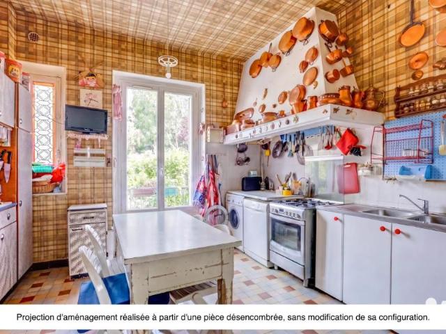 Maison à louer à Ville d'Avray, Île de France, 1930 €