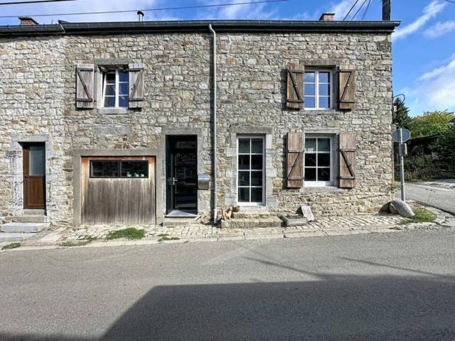 Maison en Vente à Viroinval