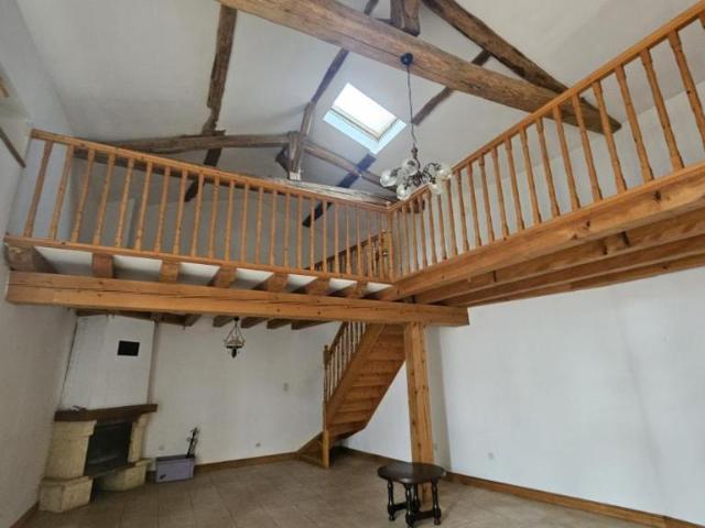 Maison en vente à Brux, Nouvelle Aquitaine, 157500€