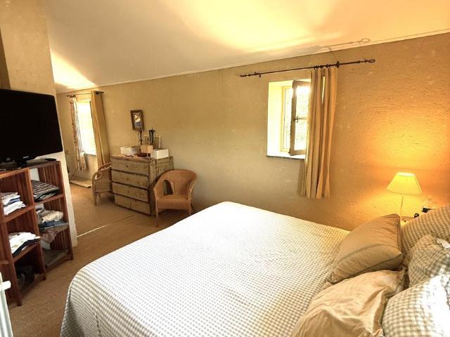 Maison en vente à Capelle et Masmolène, Occitanie, 1280 €