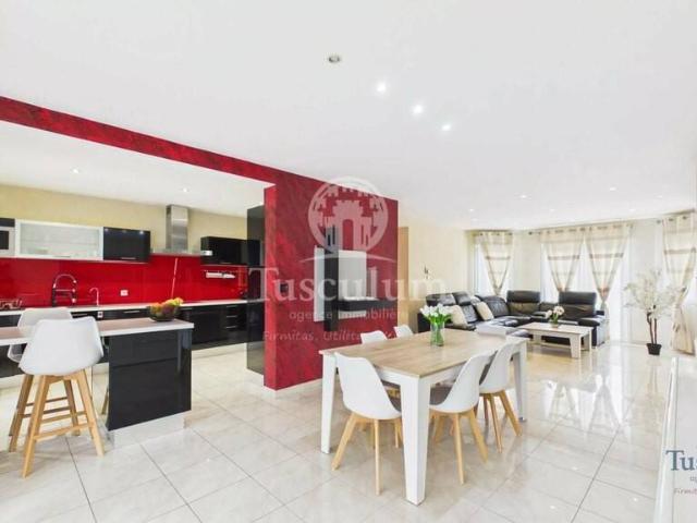 Maison en Vente à Elzange