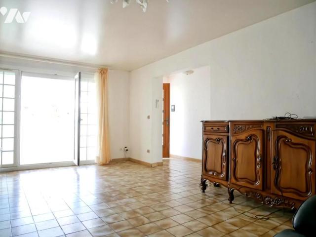 Maison à louer à Frontignan, Occitanie, 294900€