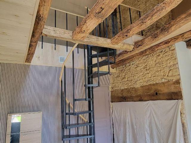 Maison à louer à Gourdon, Occitanie, 350000€