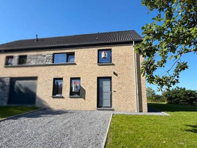 Maison en Vente à Houyet