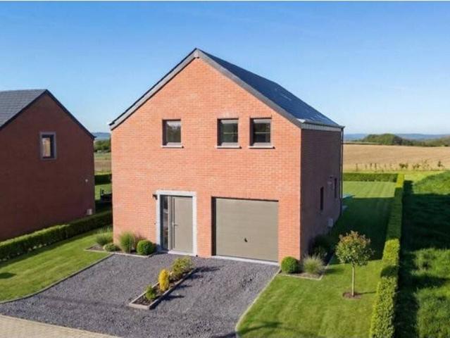 Maison en Vente à Houyet