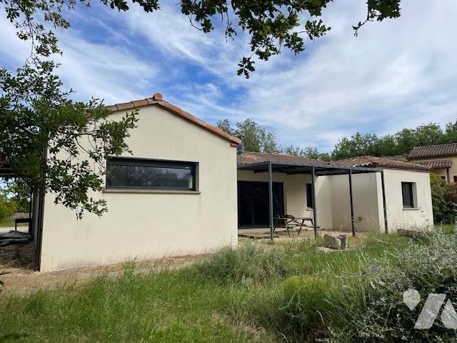 Maison en vente à Laburgade, Occitanie, 272960€