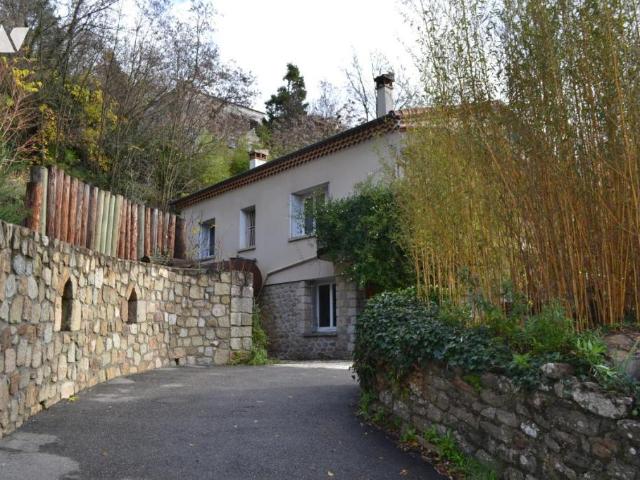 Maison à louer à Largentière, Auvergne Rhône Alpes, 259000€