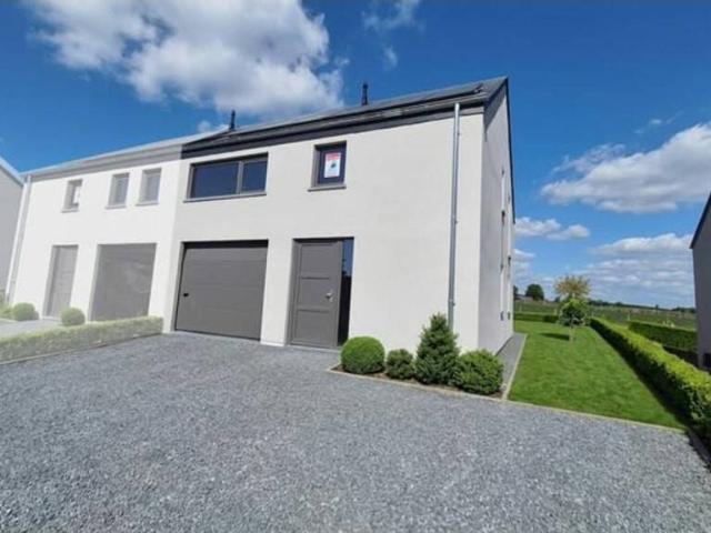 Maison en Vente à Leglise