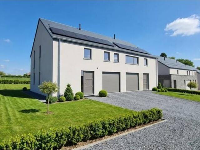 Maison en Vente à Leglise