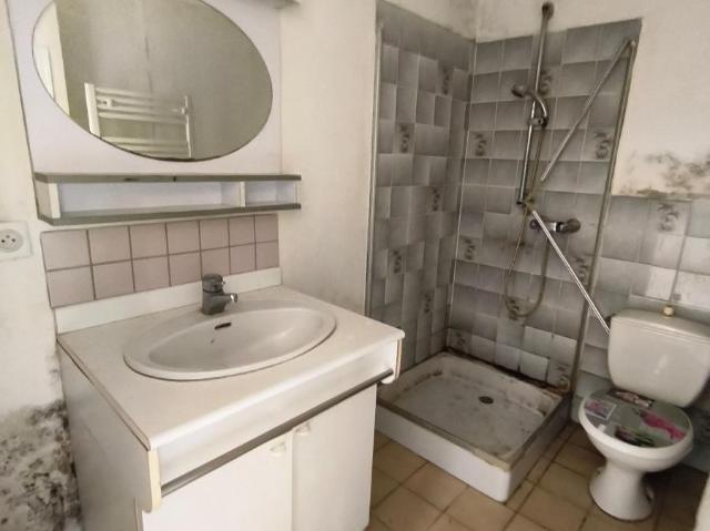 Maison en vente à Mantilly, Normandie, 54500€