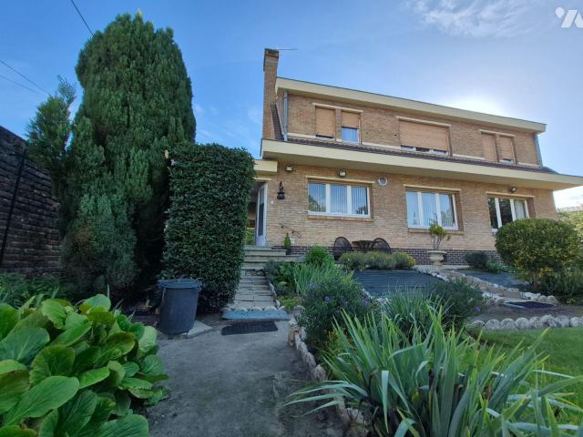Maison en vente à Merville, Hauts de France, 327450€