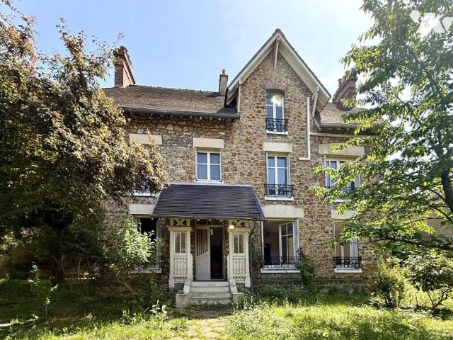 Maison à louer à Meudon, Île de France, 1390 €